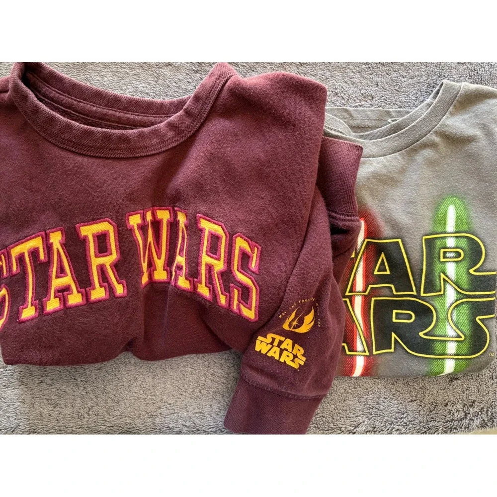 Gap Star Wars Sweatshirt & Tee Bundle Size S 6-7 Maroon Gray Graphic Lightsaber